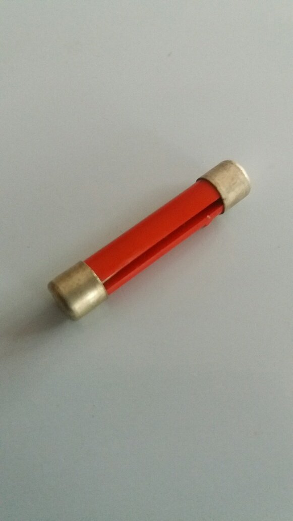 20 Amp 25mm Long Automotive Glass Barrel Fuses – Packet Of 5 (20amp) – 26006-005